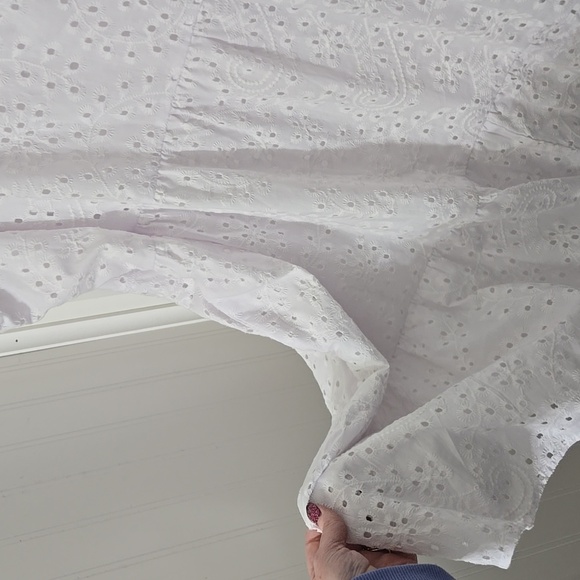 Time and Tru White Eyelet Long Sleeve Dress - Picture 6 of 6